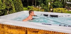 Бассейны с противотоком - турбиной от Wellis!